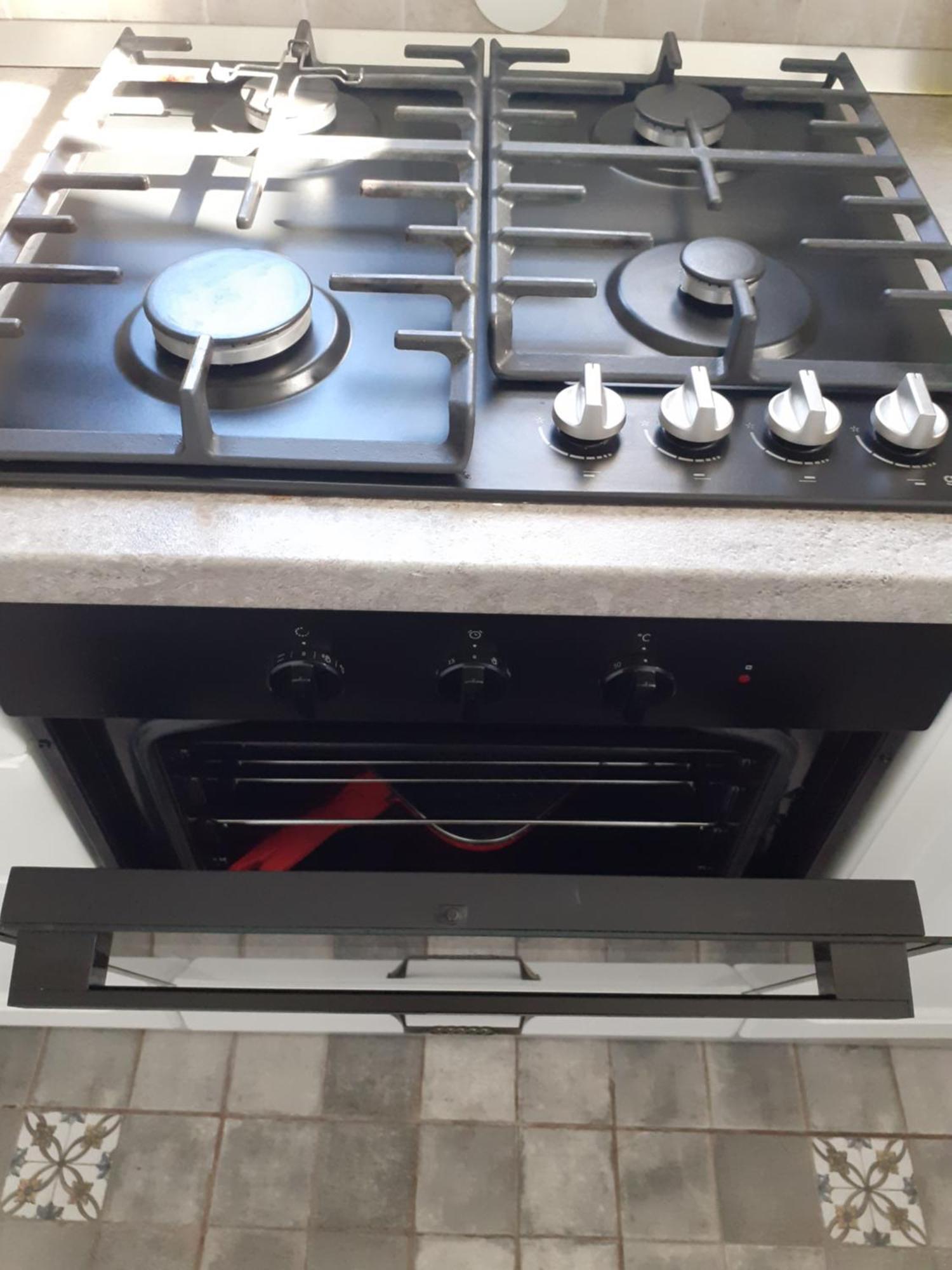 R-House Apartment Brasov Bilik gambar